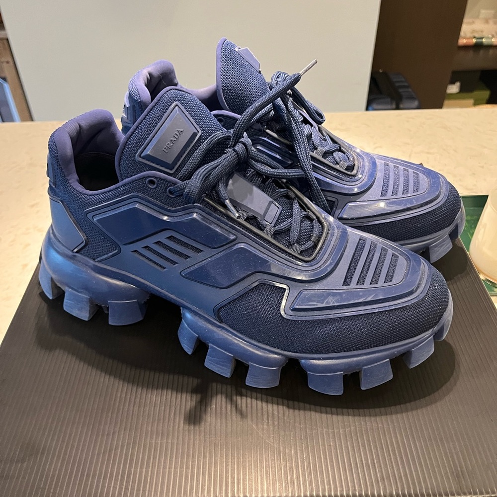 Prada Thunder